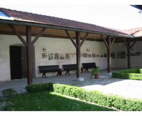 Cerkev in Frančiškanski samostan Nazarje  Kirche und Franziskanerkloster Nazarje  Church and Franciscan Monastery Nazarje